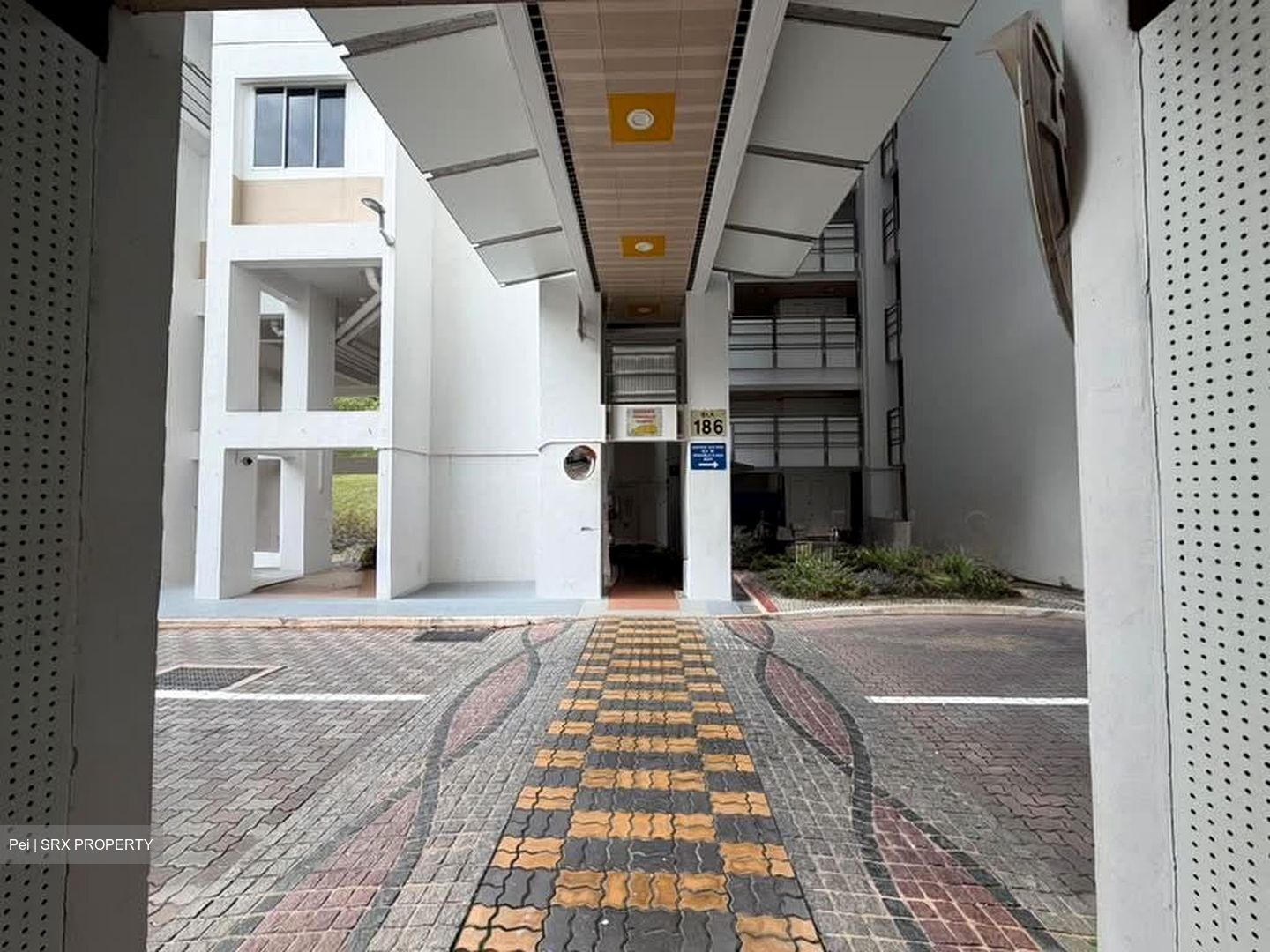 Blk 186 Punggol Central (Punggol), HDB Executive #568292791